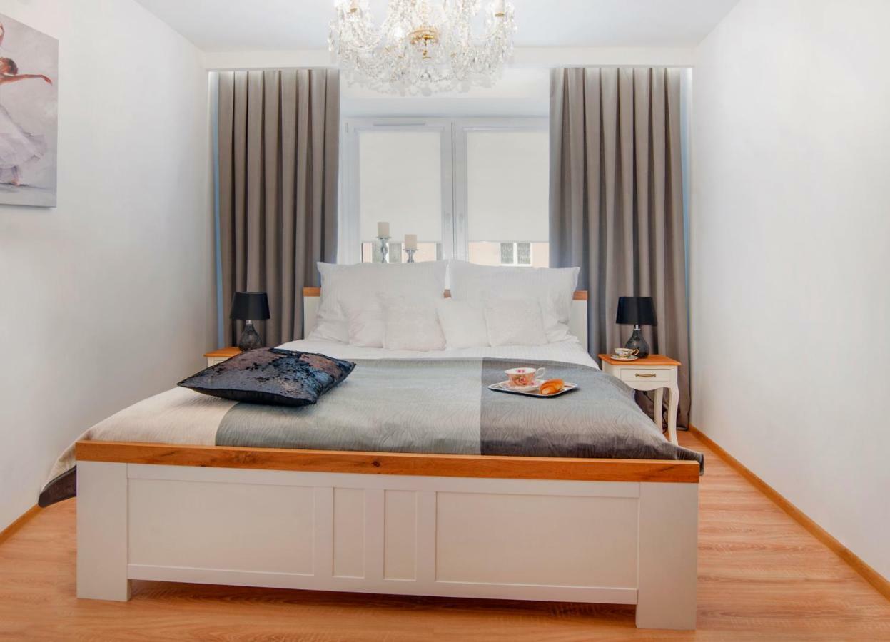 דירות צ'סטוצ'ובה Apartament Sowa מראה חיצוני תמונה
